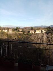 VENDESI Appartamento con balcone e garage - PITIGLIANO - Centro abitato