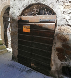 Cantina in vendita a Pitigliano