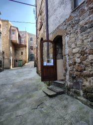 Magazzino ad uso monolocale